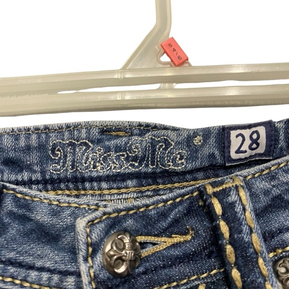 Stylish Blue Women's Jeans - Picture 3 of 11